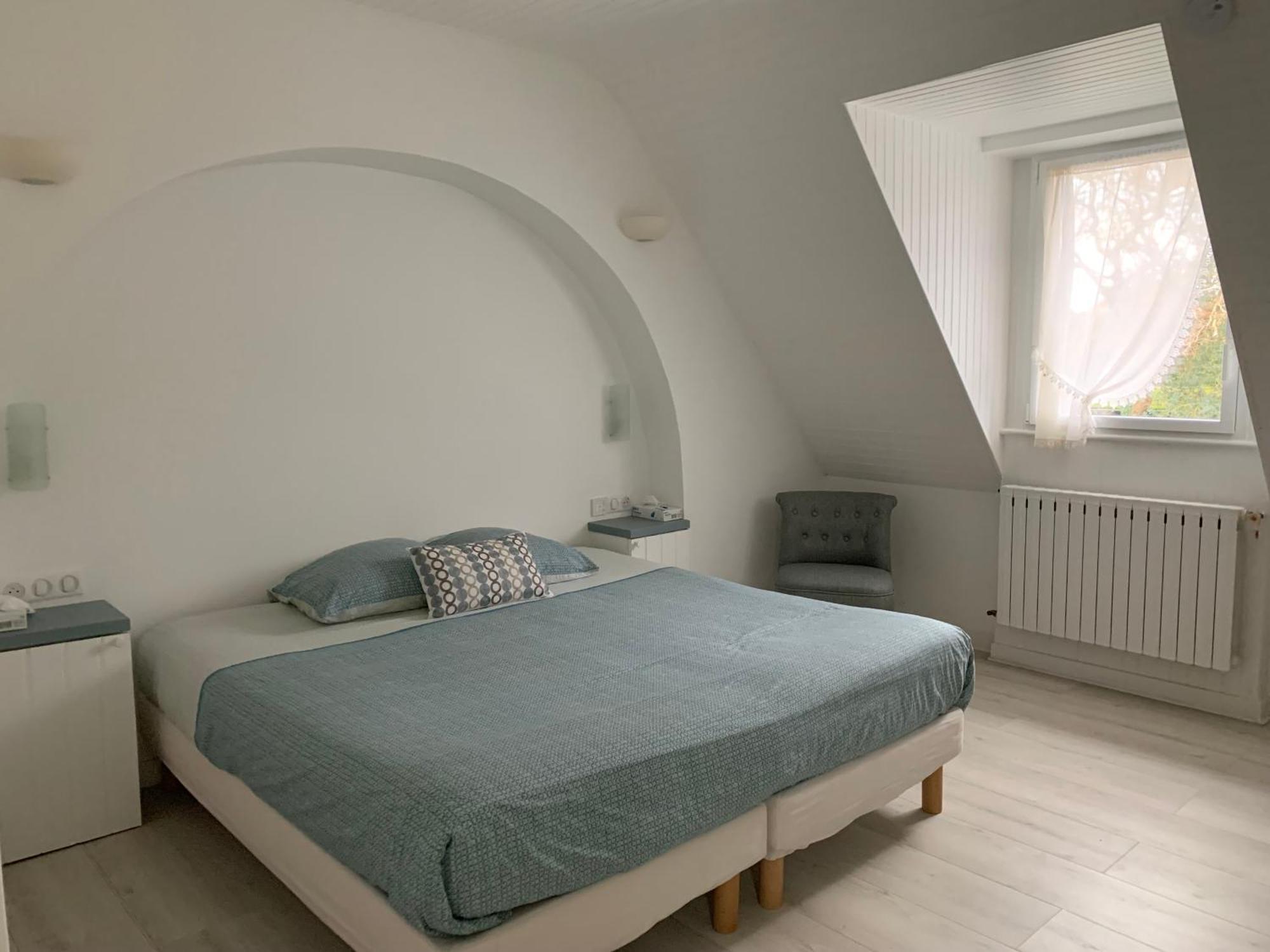 La Gentilhommiere Bed & Breakfast Treffiagat ภายนอก รูปภาพ